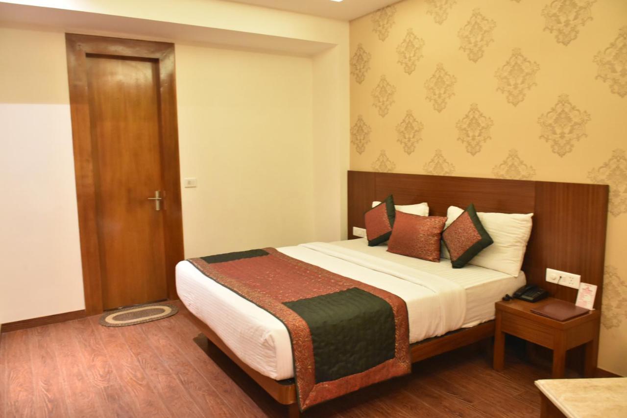 Hotel Lohias Delhi Airport Neu-Delhi Exterior foto
